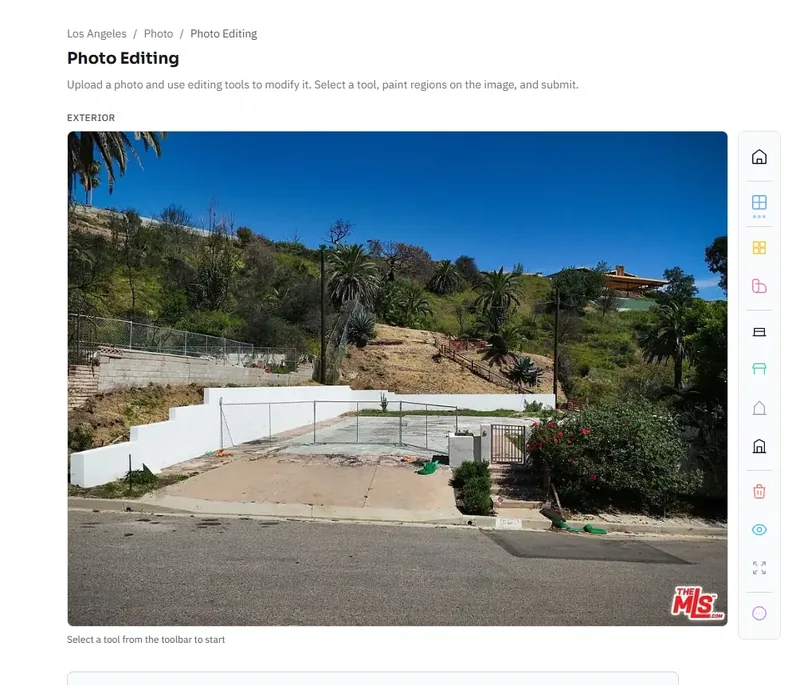 領域編集ツールが表示されたツールバーのある写真編集キャンバス